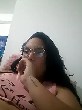 phoop_lilaa webcam