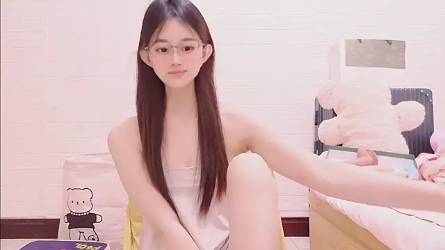 marina-cutegirll - Marina-cutegirll's free webcam - UK Sex Cams