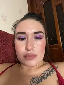 Webcam Model (Roxana_Bell)  is live.Free join now!