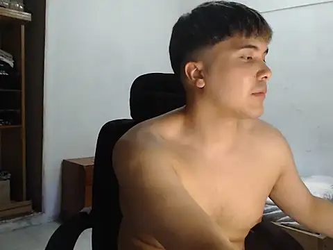 CuteAlexBoy webcam