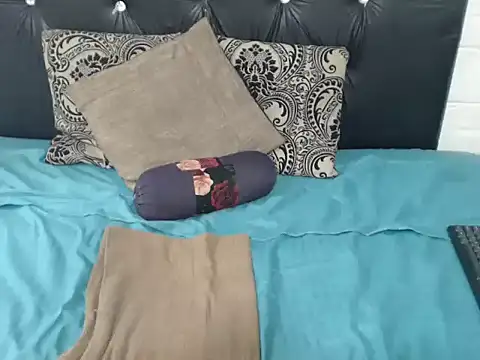 InnocentSlutX webcam