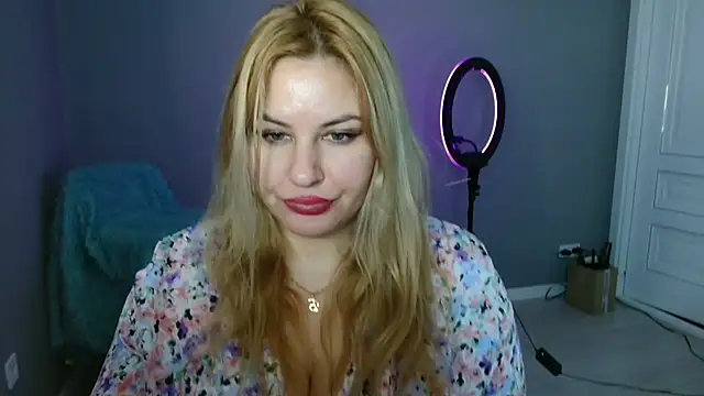 Passion-Blondy webcam