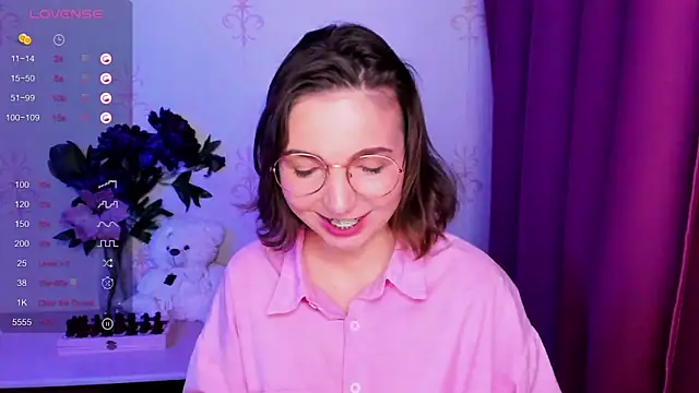 KindHazelHere_ webcam