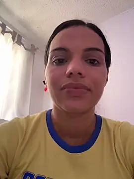 Webcam Model (Anavalle)  is live.Free join now!