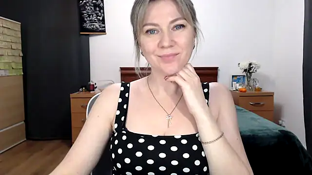 ParadiseAlina webcam