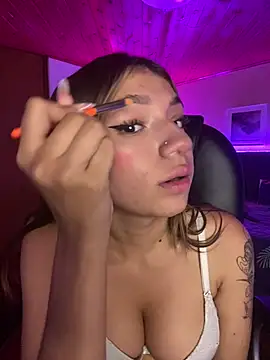 Isabella18_pink webcam