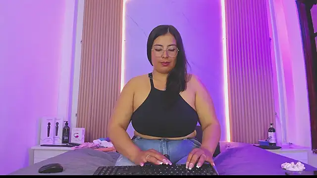 Samantha_m395 webcam