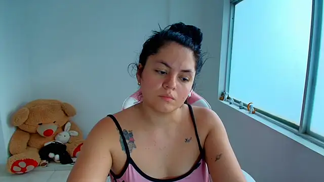 Danna_Saturnitee webcam