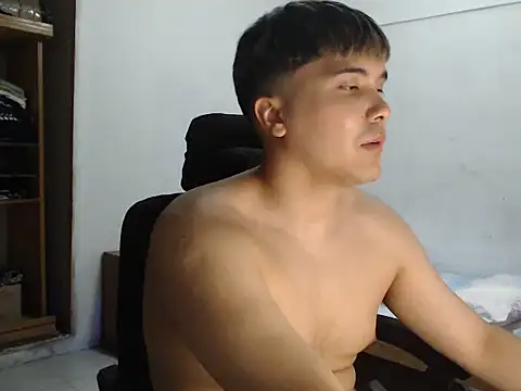 CuteAlexBoy webcam