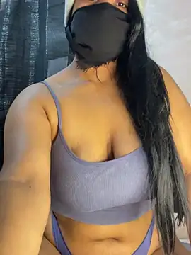 Nabila-hanouna webcam