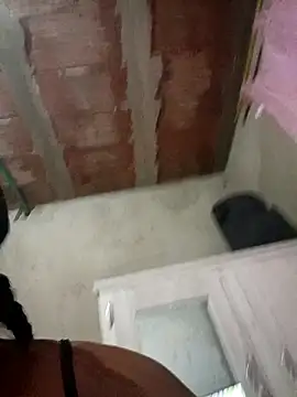 Giselabrunette25 webcam