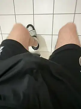 19yobigdick – webcam model profile photo