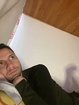 Michaell_Spinelly webcam