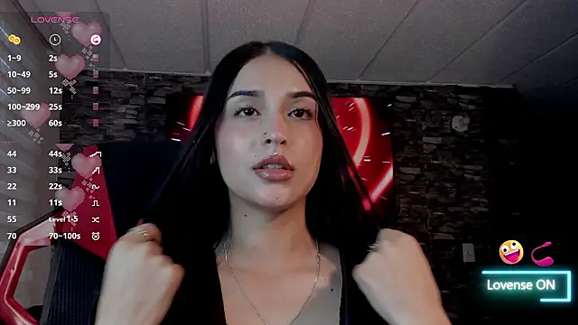 Charlotte_greys webcam