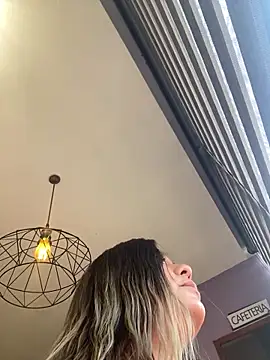 isabella_horney_ webcam