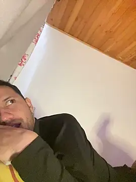 Michaell_Spinelly webcam