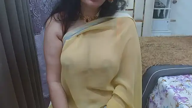 Lovelywife786 webcam