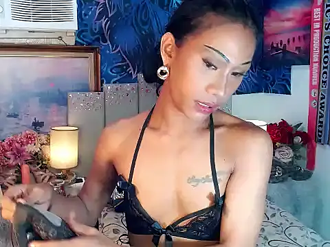 Tarah_MC_Collins webcam