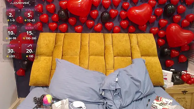 KendraaSimons webcam