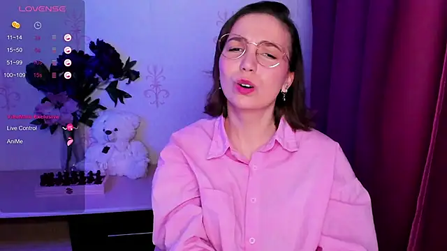 kindhazelhere_ - KindHazelHere_'s free webcam - UK Sex Cams