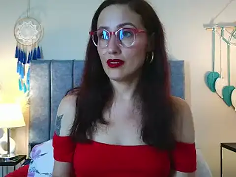 iberianmoonmk - IberianMoonMK's free webcam