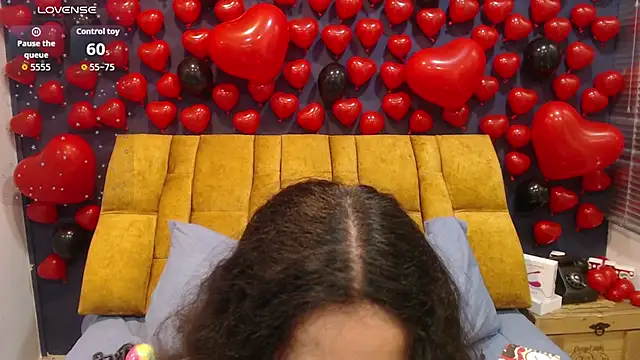 KendraaSimons webcam