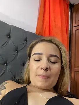 karla-thomsom10 webcam