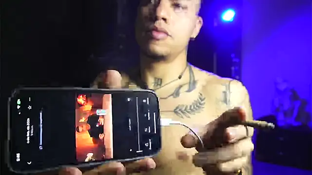 AlphaMasterXxx webcam