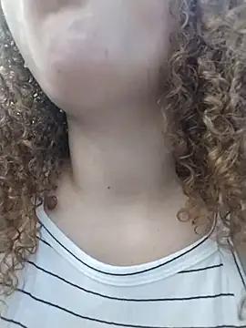 sirenrouge_69 (F young) - Spank X10 🍑