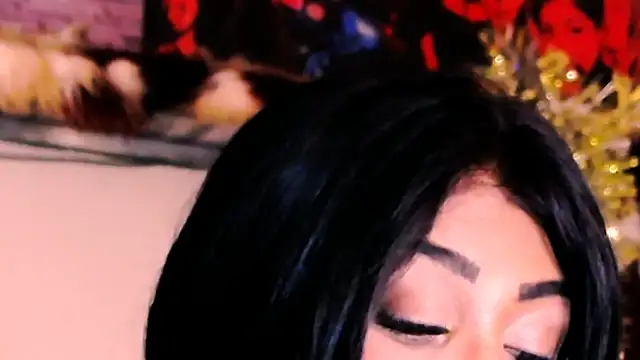 indian_dreamgirl webcam