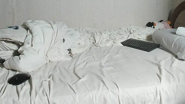 seductive_she_wolf (F young) - Take off panties