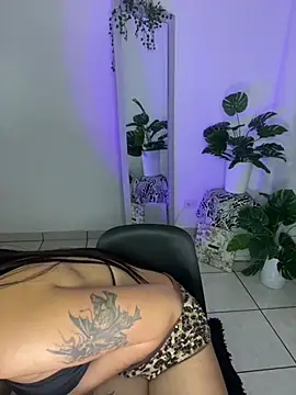 meli_ortiz_ - Meli_ortiz_'s free webcam - UK Sex Cams