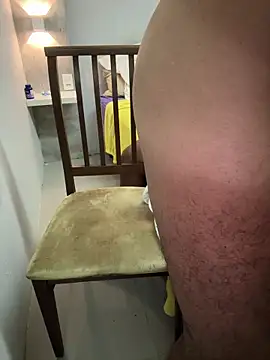 CasadoLutadorBigStuds webcam