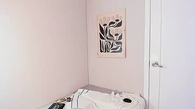 kassmonroe - KassMonroe's free webcam - UK Sex Cams