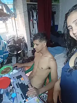 valeriaswang_Lucas webcam