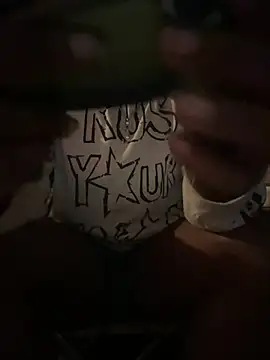 MIGHTYDEMONXXX webcam