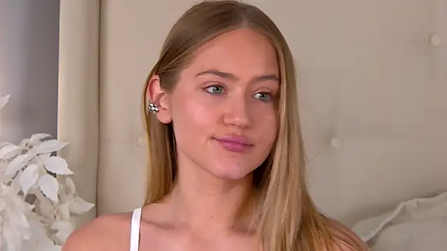 ur_wet_dreams webcam