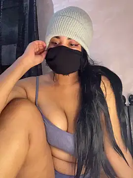 Nabila-hanouna webcam