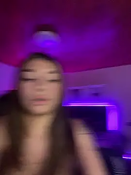 Isabella18_pink webcam