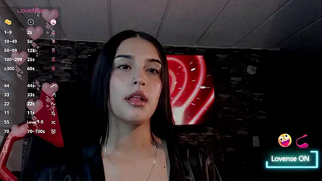 Charlotte_greys webcam