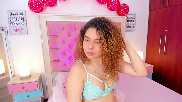 allisonadams_ - AllisonAdams_'s free webcam - UK Sex Cams