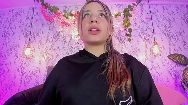 Bonny_and_carrot webcam