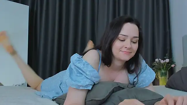 Camilla_Rowen webcam