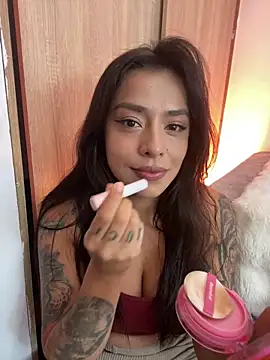 foxxy_lover - Foxxy_lover's free webcam - UK Sex Cams