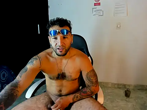 justinBigcock555 webcam