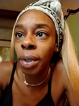 Jasmine_FullsShine webcam