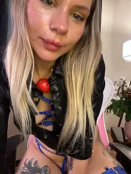 MistressMommyKate webcam