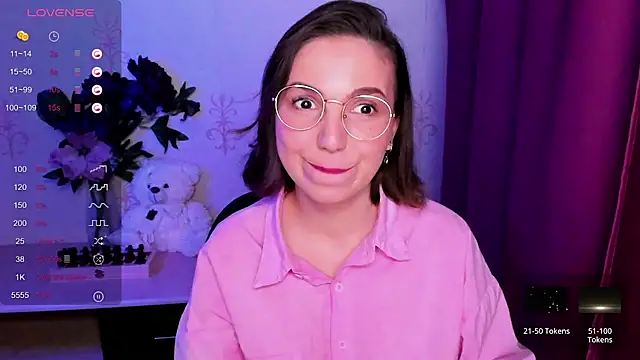 KindHazelHere_ webcam