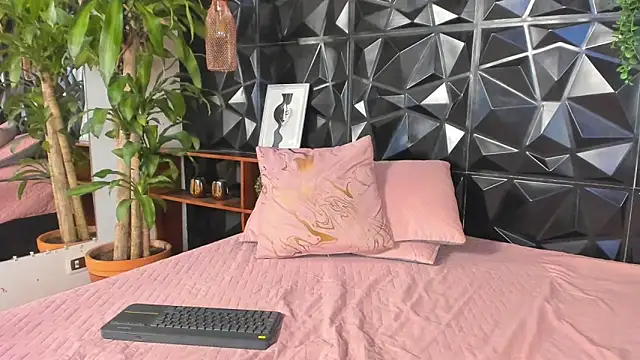 elliot_colton webcam