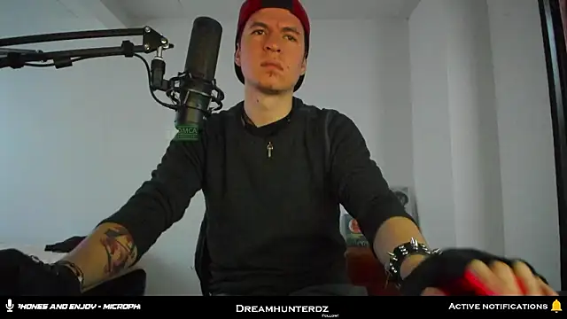 headhunterdz - Headhunterdz's free webcam - UK Sex Cams